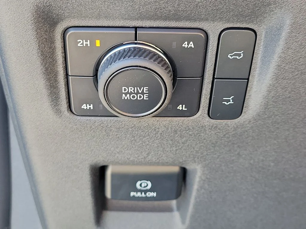 New 2026 Gray Ford King Ranch image 32