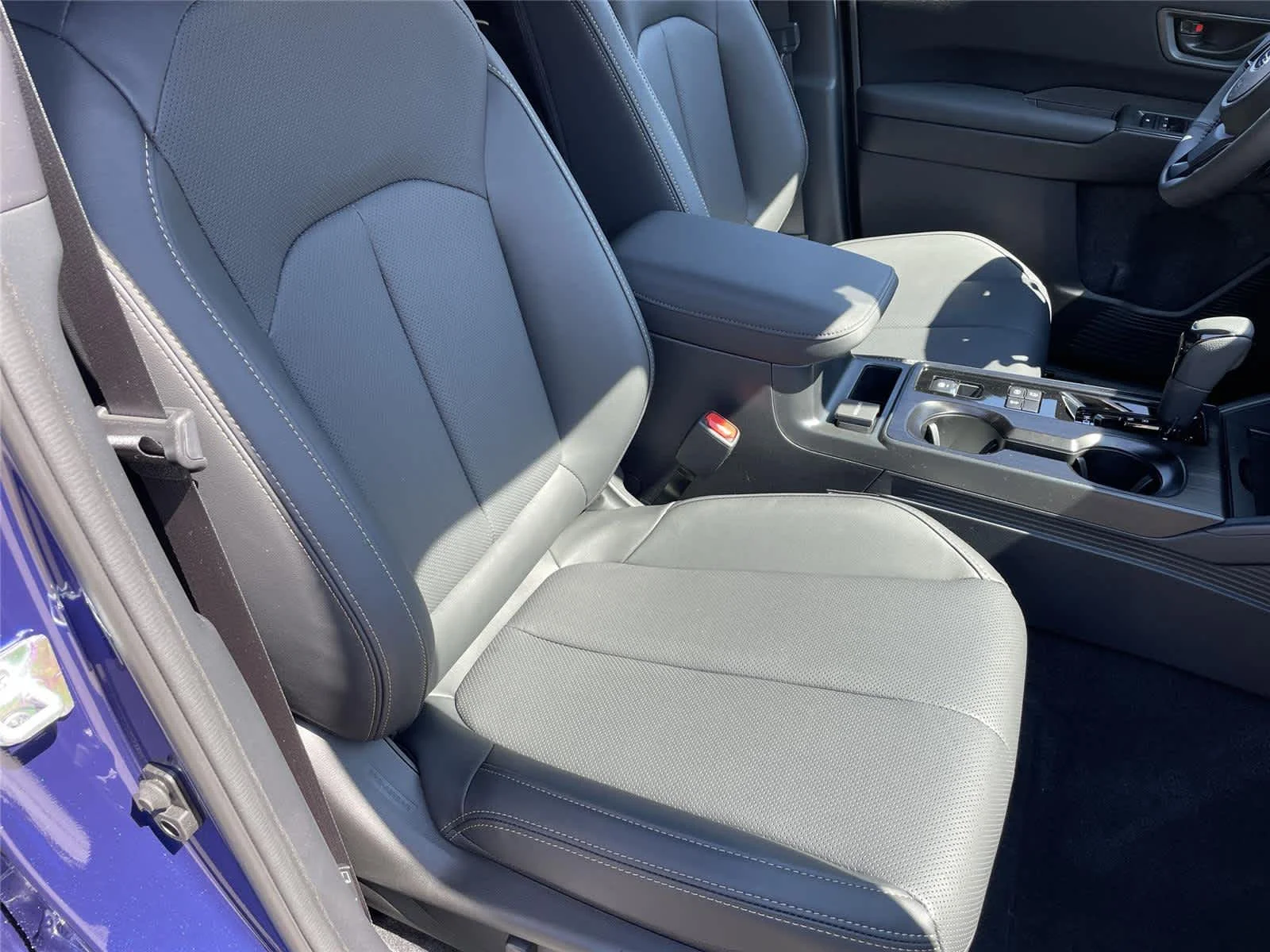 New 2026 SAPPHIRE BLUE PEARL Subaru Limited image 18