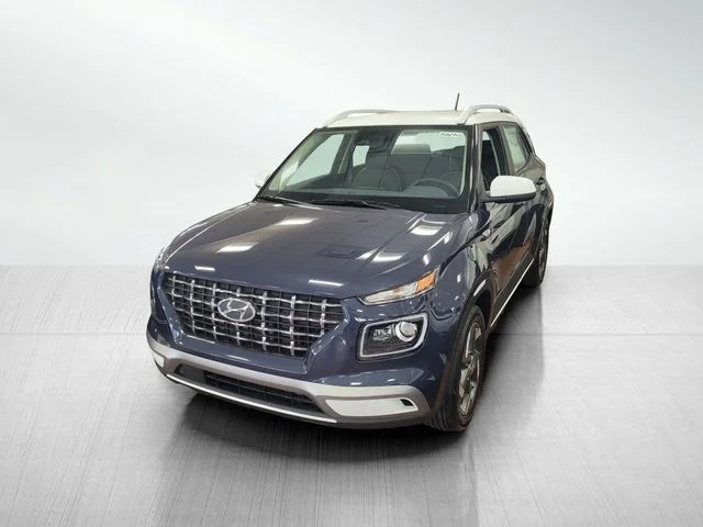 Used 2025 White Hyundai Limited image 10