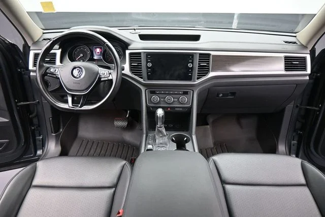 Used 2019 Gray Volkswagen 3.6L V6 SE image 26