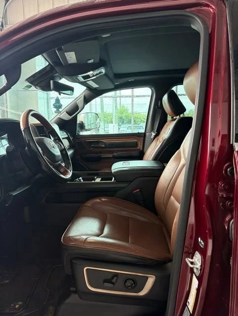 Used 2021 Delmonico Red Pearlcoat Ram Longhorn image 4