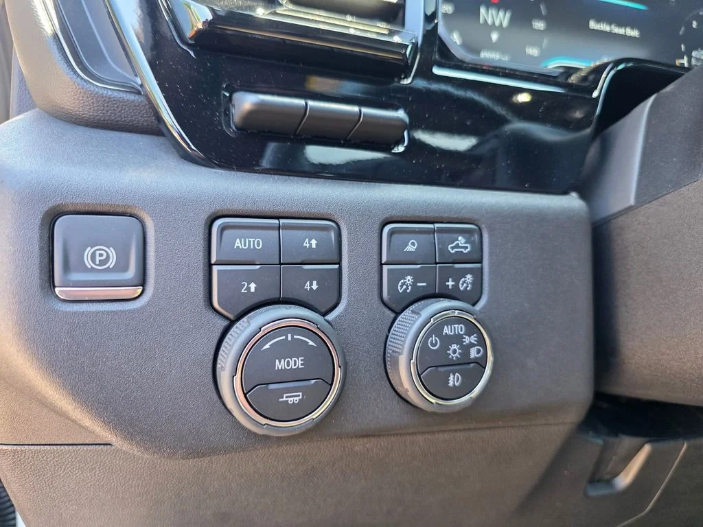 Used 2024 Summit White Chevrolet ZR2 image 18