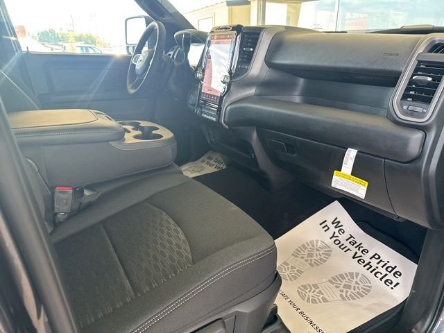 2025 RAM 2500 Tradesman - Photo 36