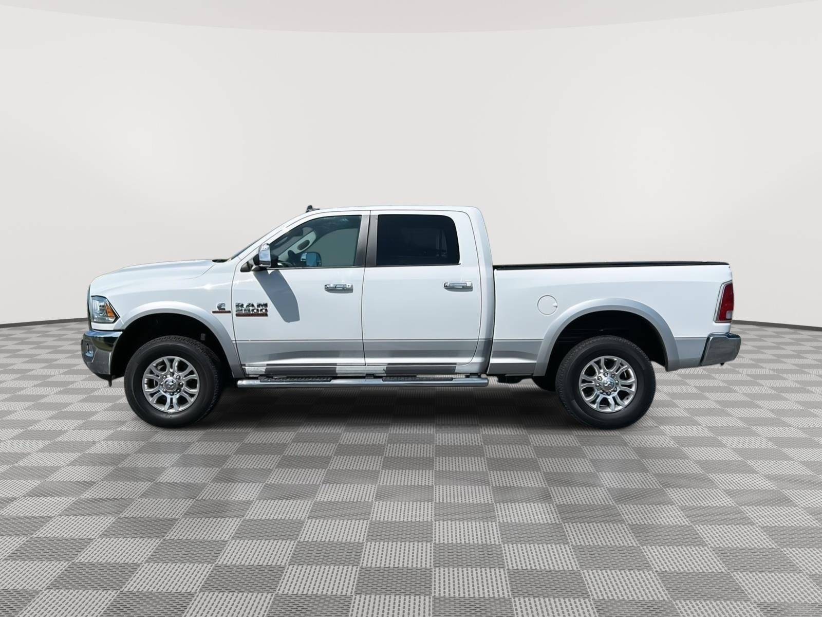 Used 2015 Bright White Clearcoat Ram Laramie image 3
