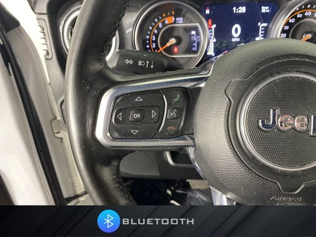 Used 2020 White Jeep Unlimited Sahara Altitude image 23