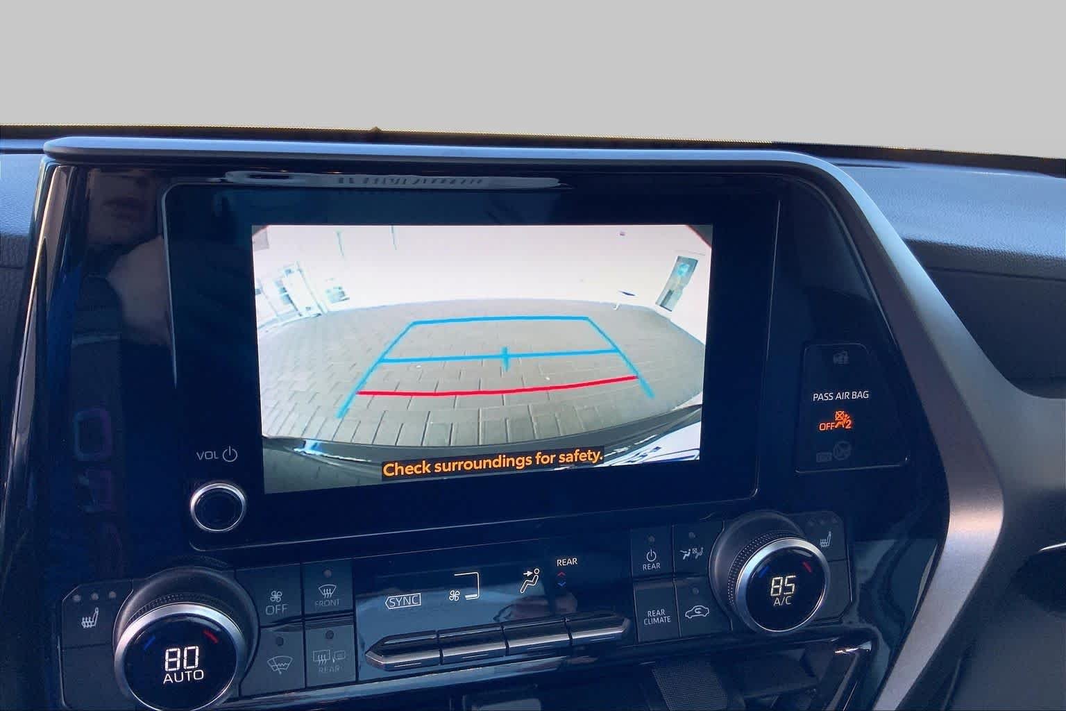 2024 Toyota Highlander LE - Photo 45