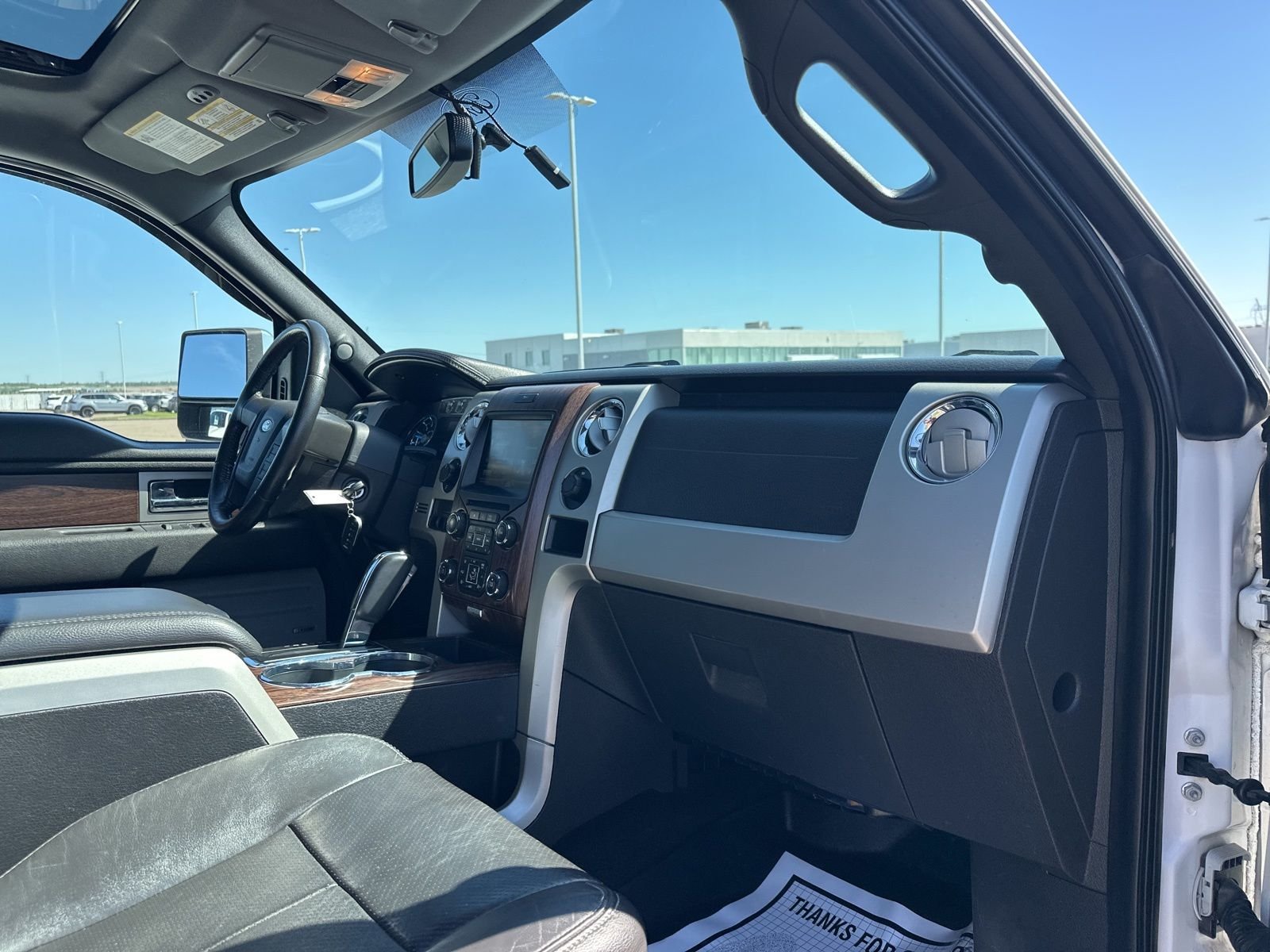 Used 2014 White Ford Lariat image 35