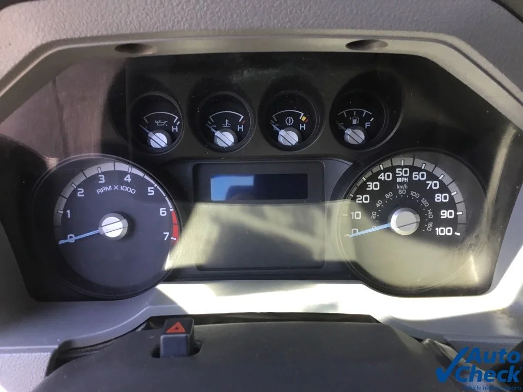 Used 2014 White Ford XL image 39