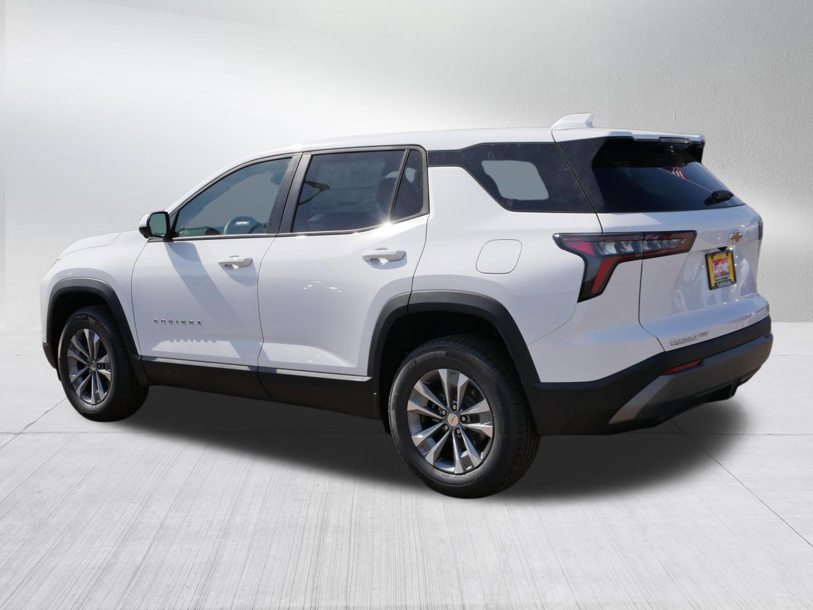 2026 Chevrolet Equinox LT - Photo 2