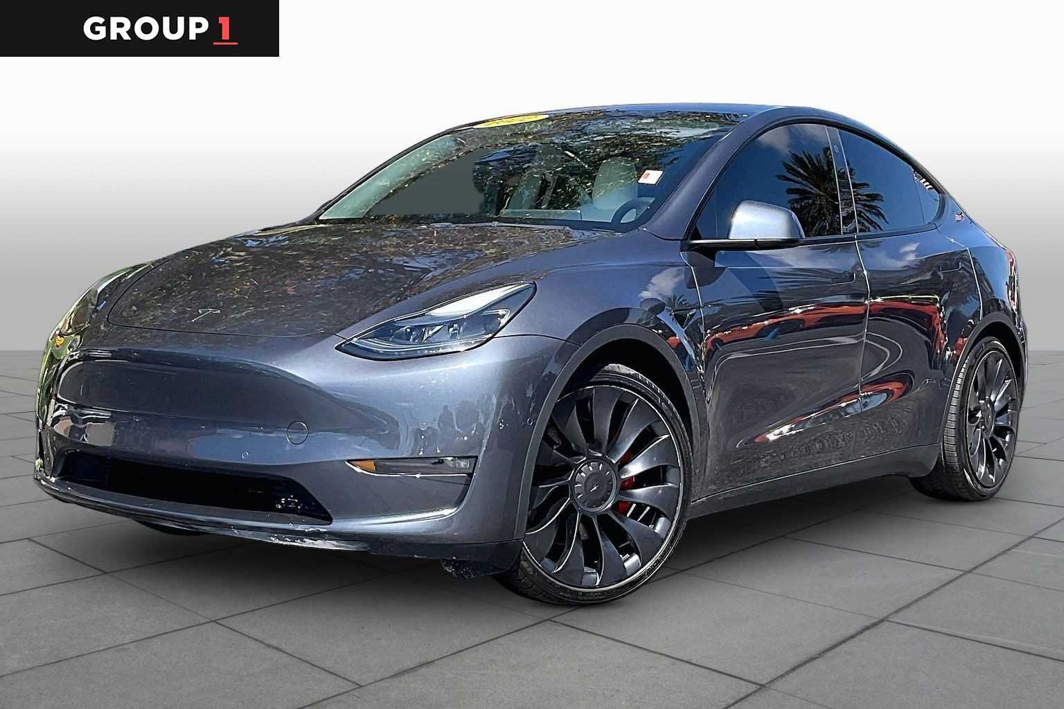 2022 Tesla Model Y Performance Dual Motor All-Wheel Drive's photo