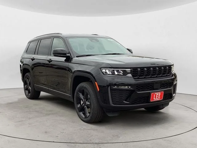 New 2026 Diamond Black Crystal Pearlcoat Jeep L LIMITED 4X4 image 8