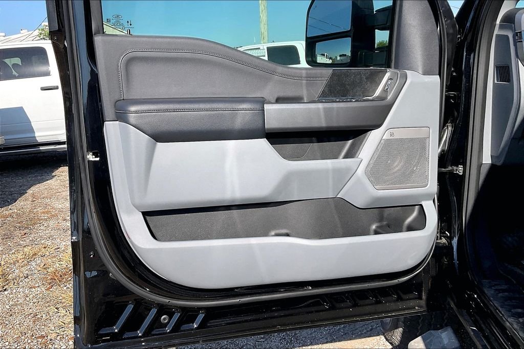 New 2026 Ford Super Duty F-250 XLT 4D Crew Cab