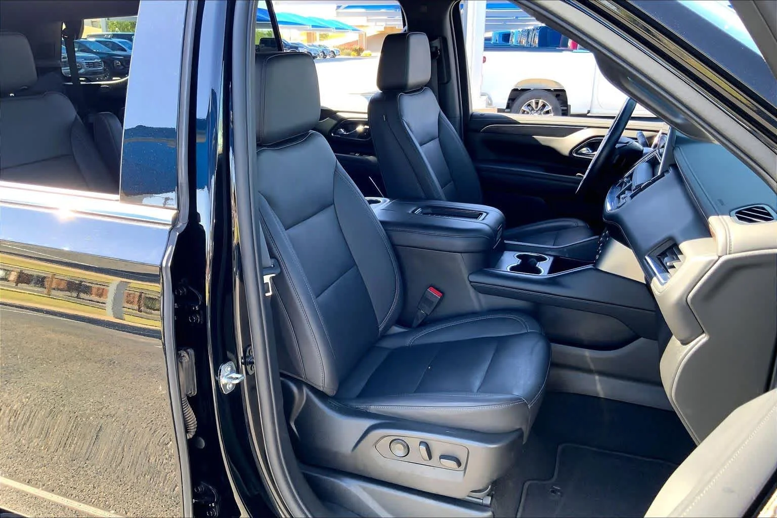 2023 Chevrolet Tahoe LT - Photo 8