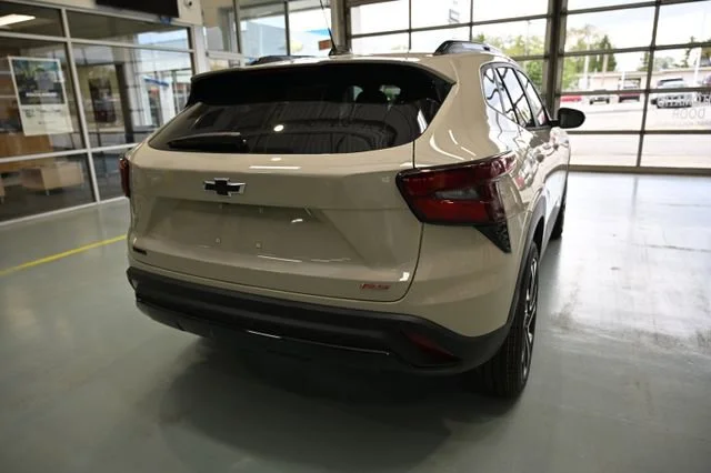 2026 Chevrolet Trax RS - Photo 5
