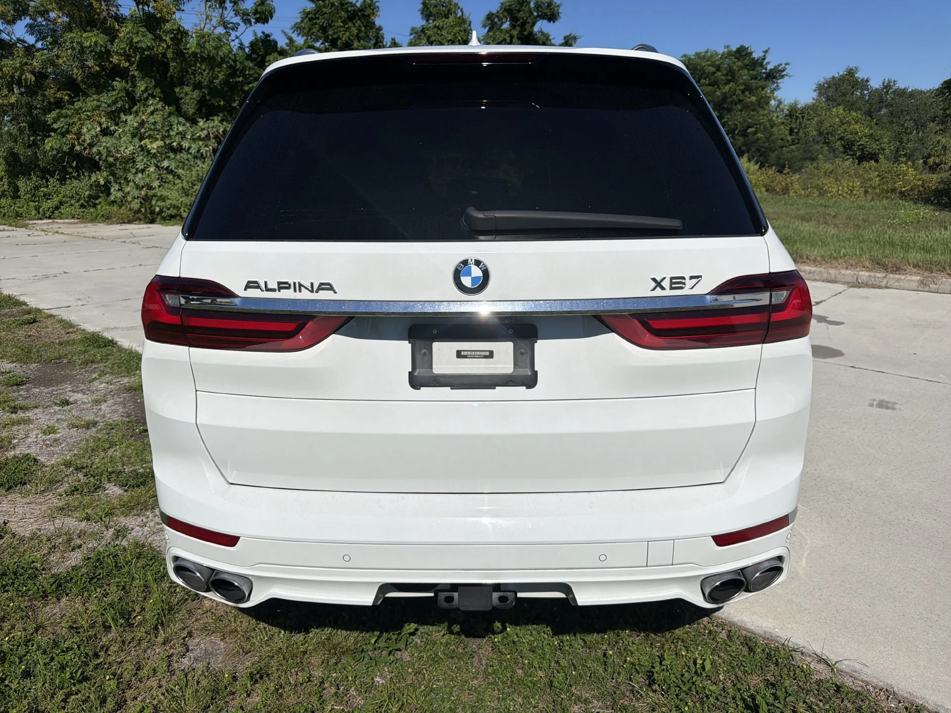 Used 2021 White BMW ALPINA XB7 image 5