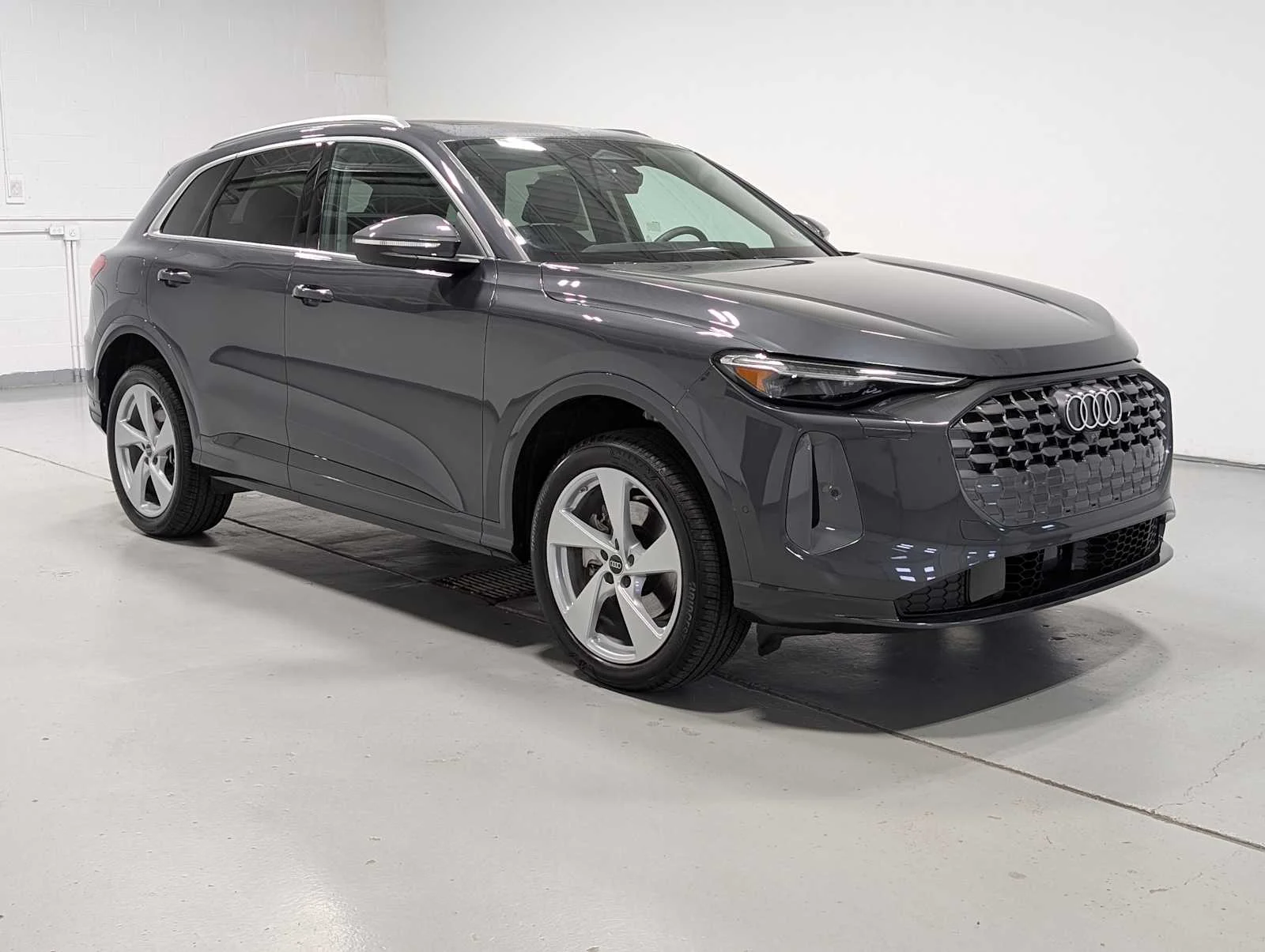 Used 2026 Tambora Gray Metallic Audi Premium Plus image 6