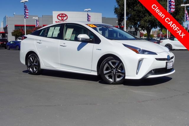 Used 2022 Beige Toyota XLE image 7