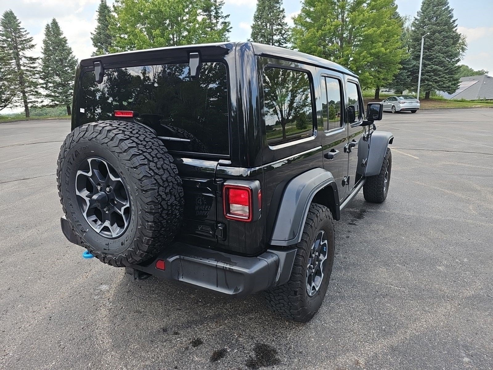 Certified Used 2023 Black Clearcoat Jeep Willys 4xe image 5