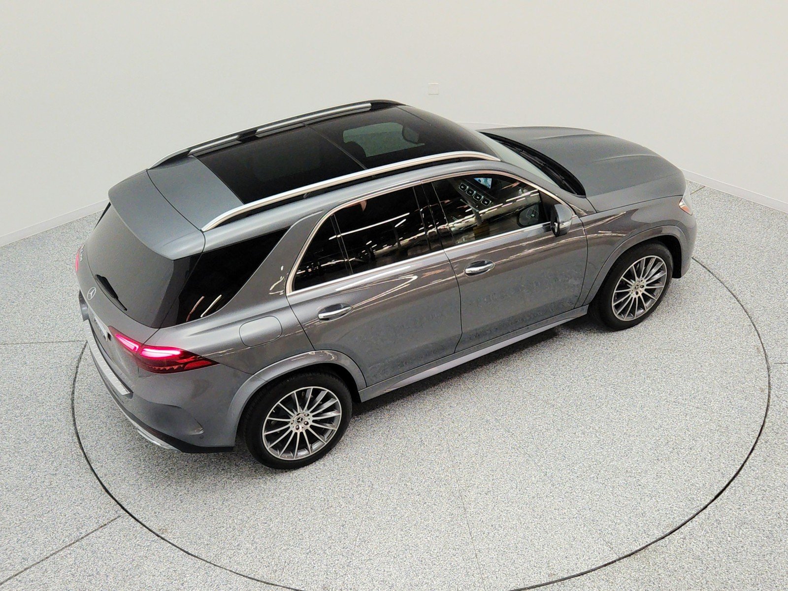 Used 2025 Selenite Grey Metallic Mercedes-Benz GLE 350 SUV image 27