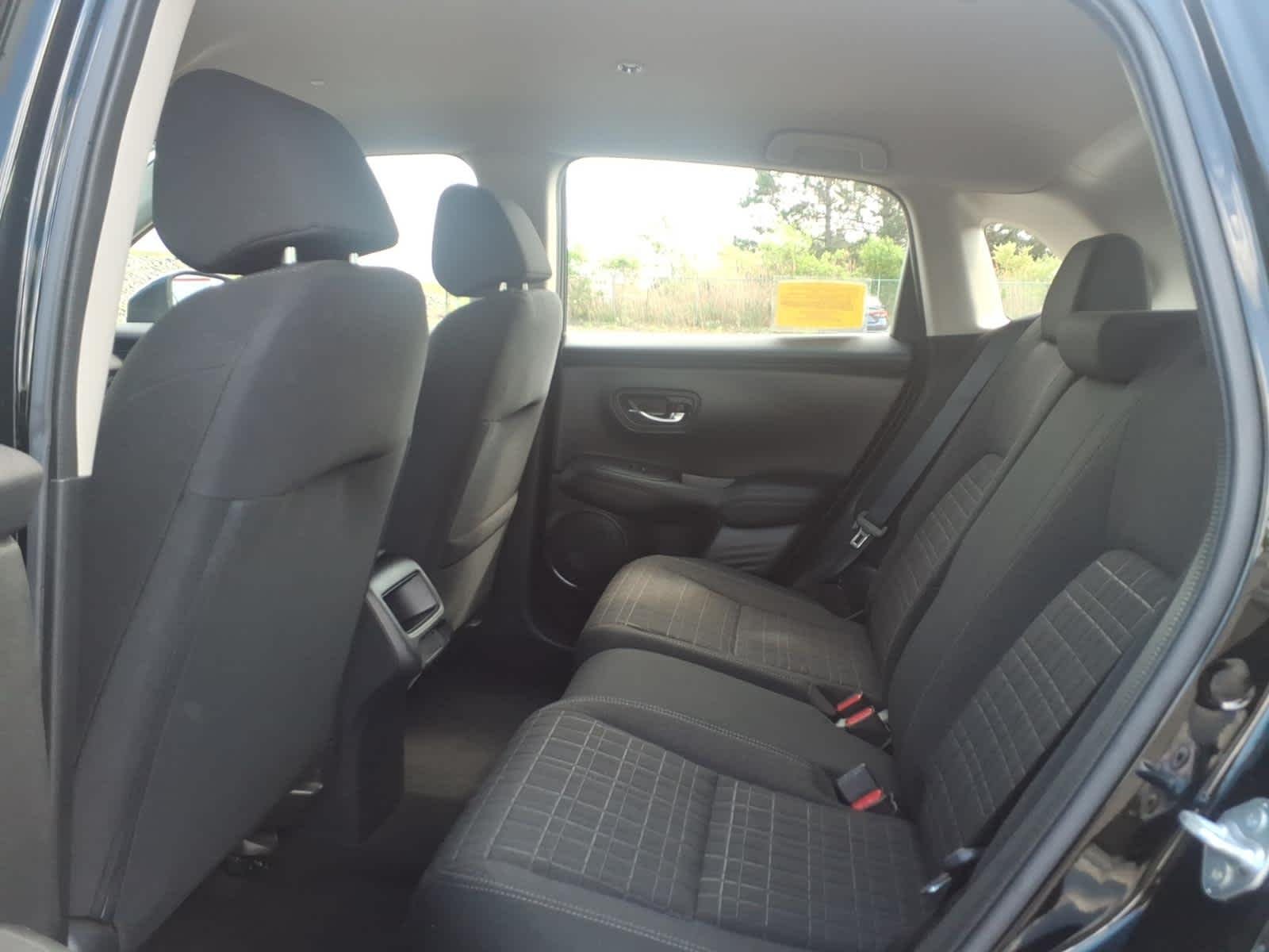 2023 Honda HR-V LX - Photo 13