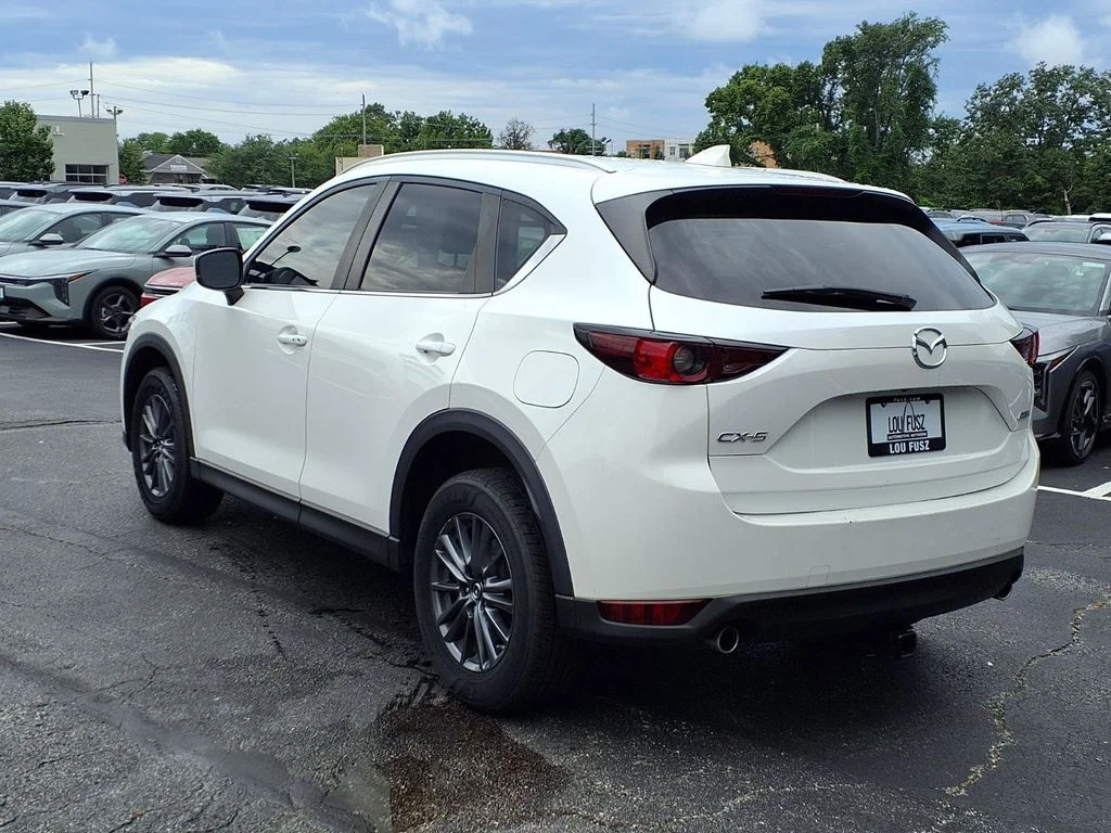 Used 2019 Snowflake White Pearl Mica Mazda Touring image 2