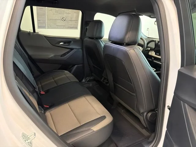 New 2027 Summit White Chevrolet LT image 28