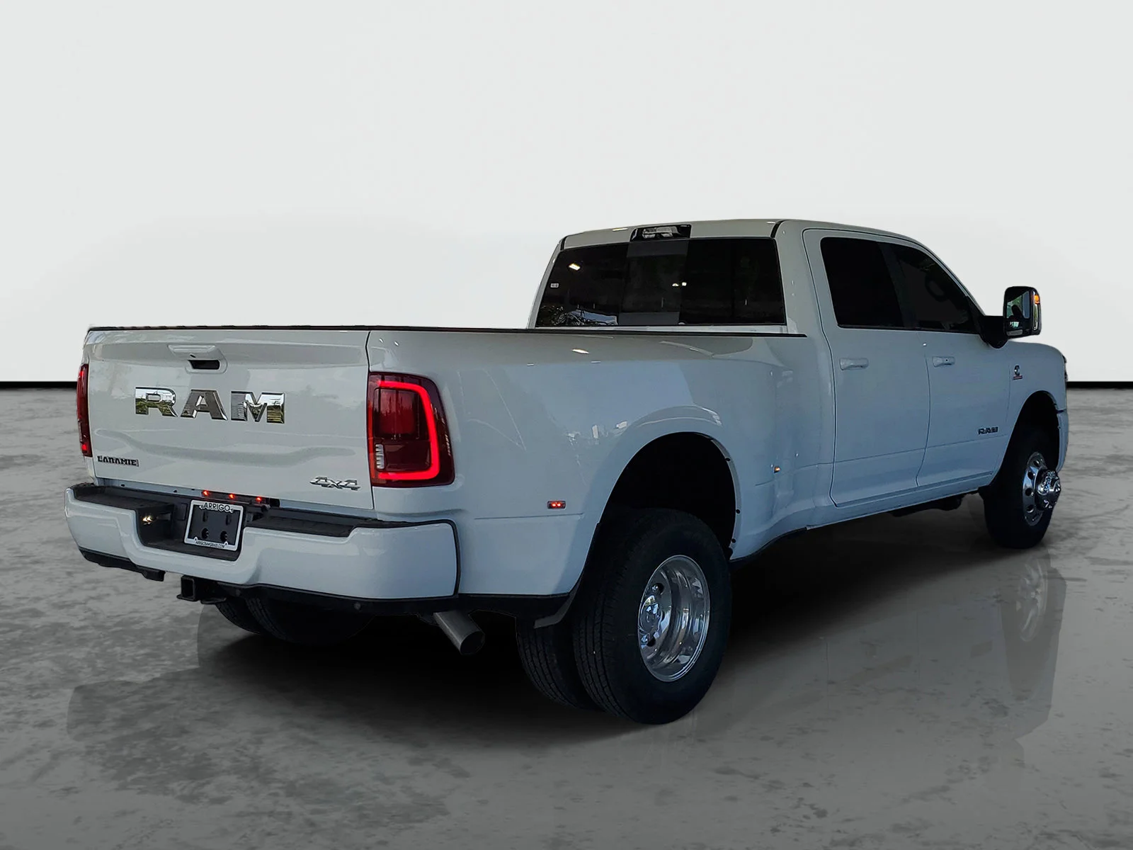 New 2026 Bright White Clear-Coat Exterior Paint RAM Laramie image 1
