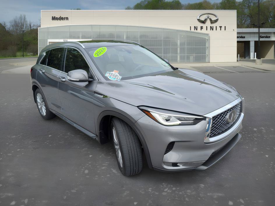 Used 2024 Graphite Shadow INFINITI LUXE image 2