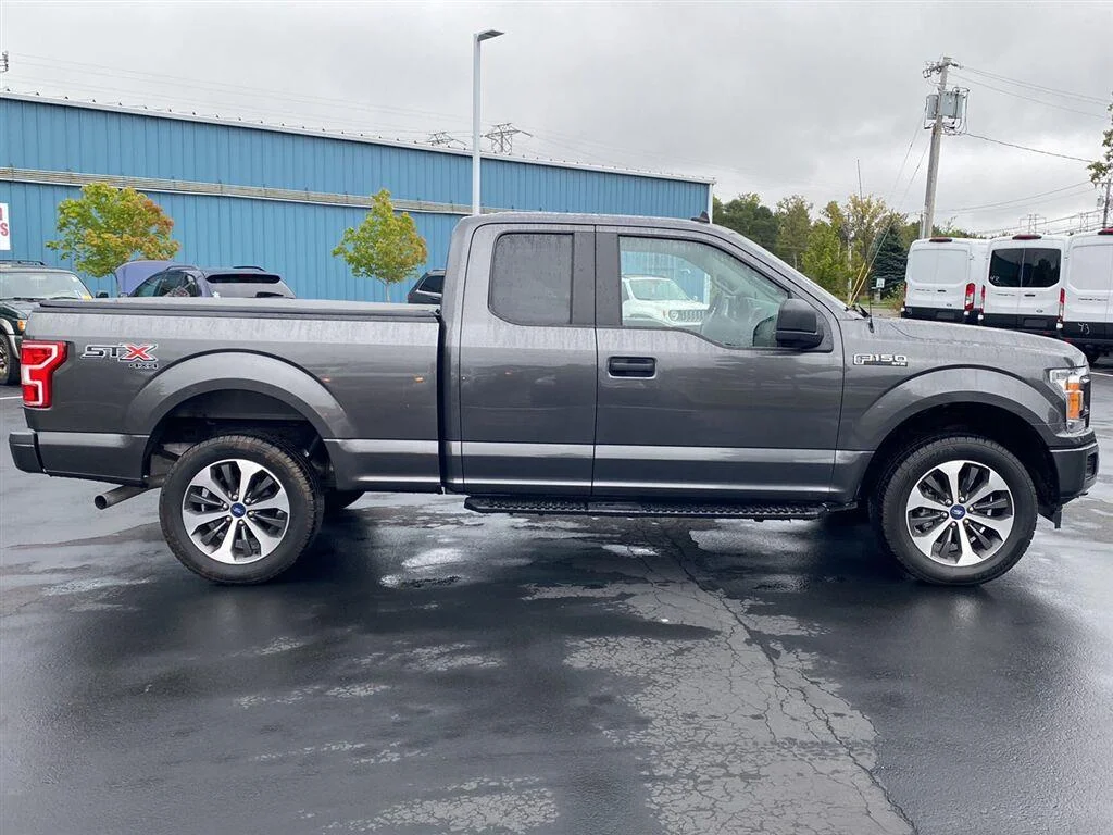 Used 2020 Magnetic Ford XL image 11