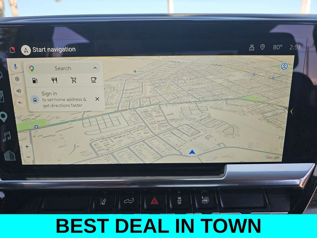 Used 2025 White Chevrolet LT image 28