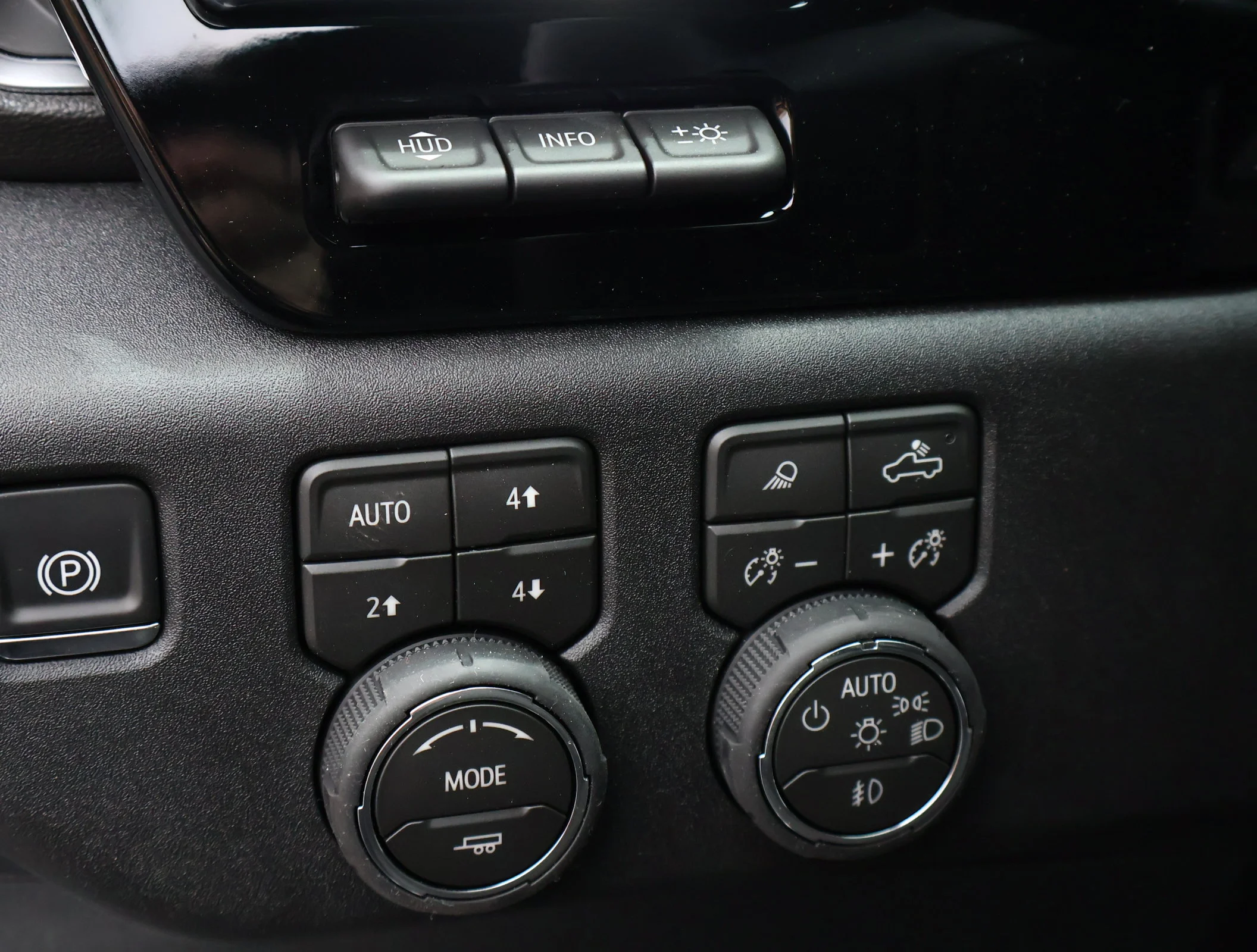 2026 Chevrolet Silverado 3500 HD High Country - Photo 14