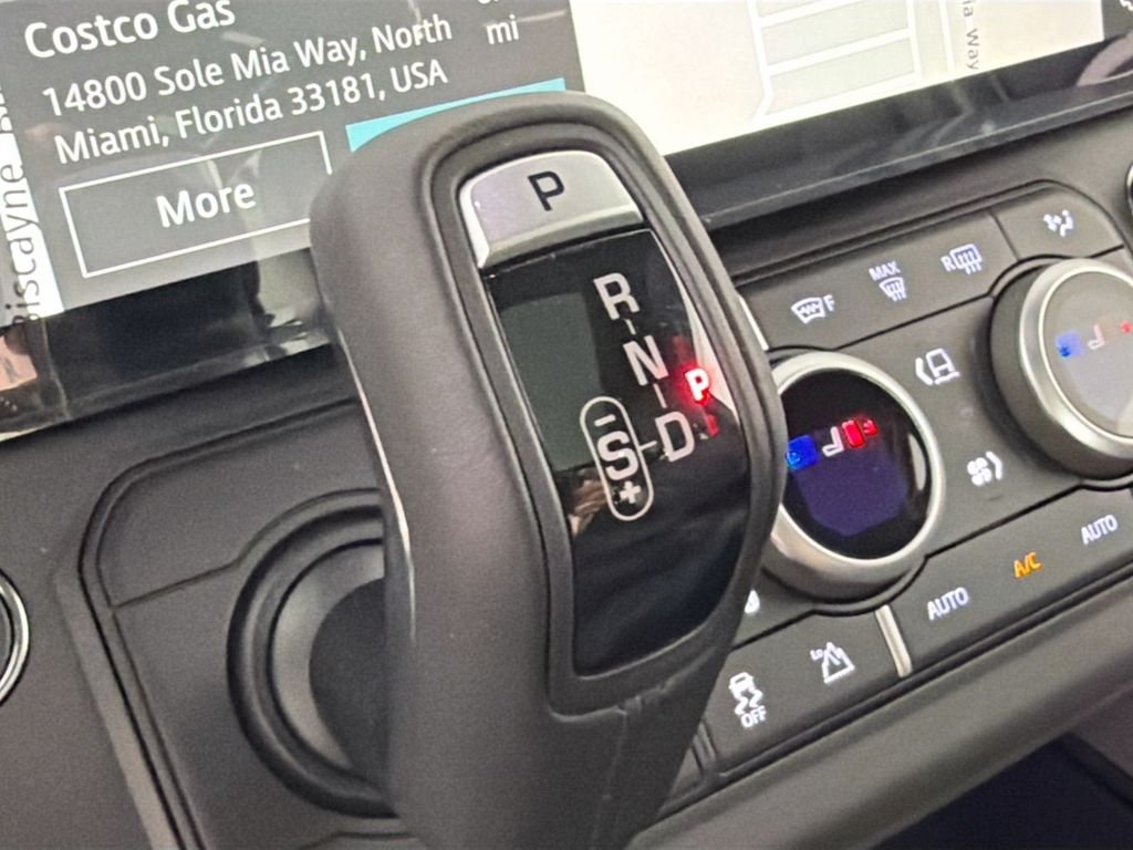 New 2026 Borasco Grey Land Rover X-Dynamic SE image 17
