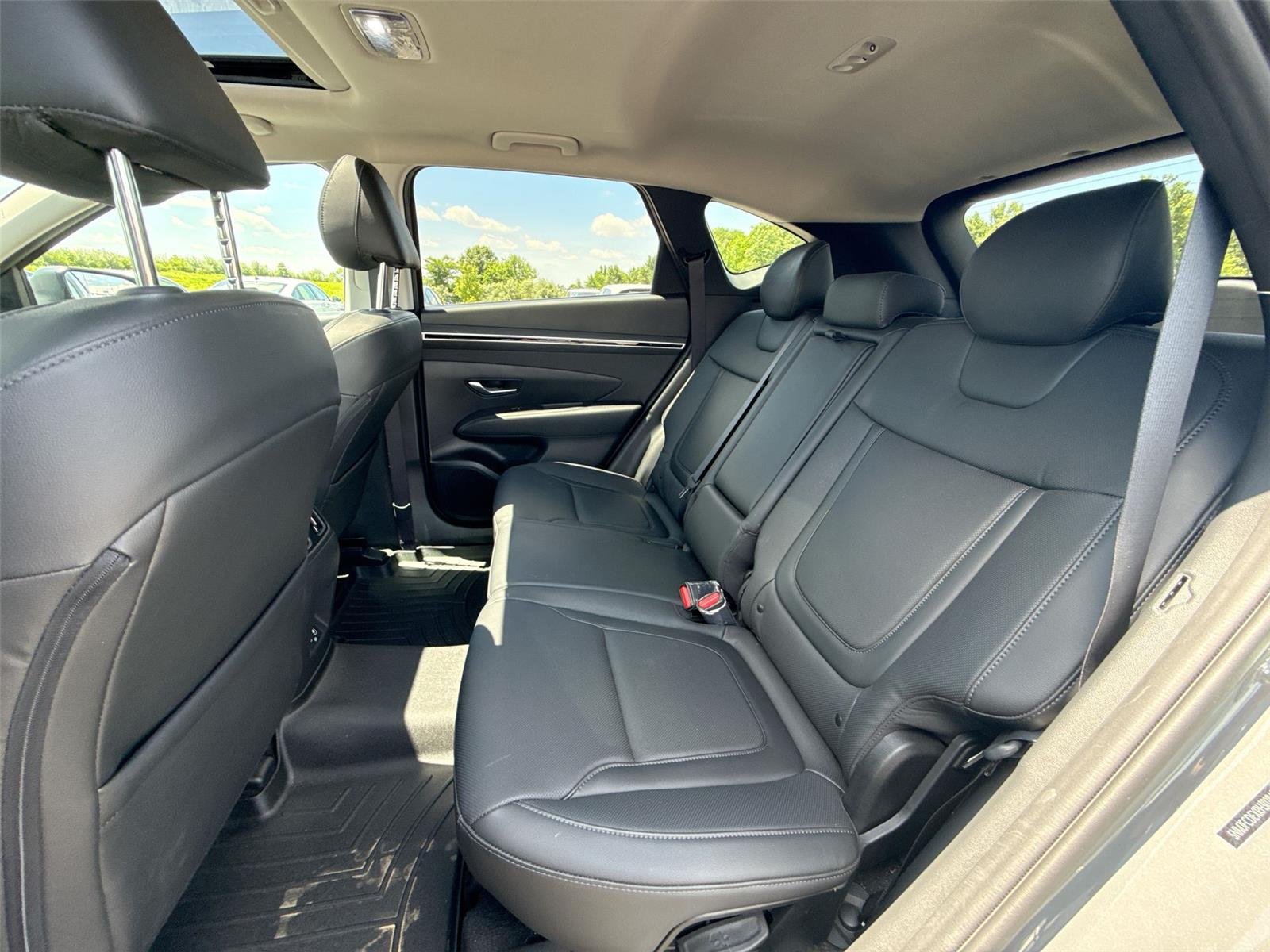 Used 2024 Hampton Gray Hyundai SEL image 16