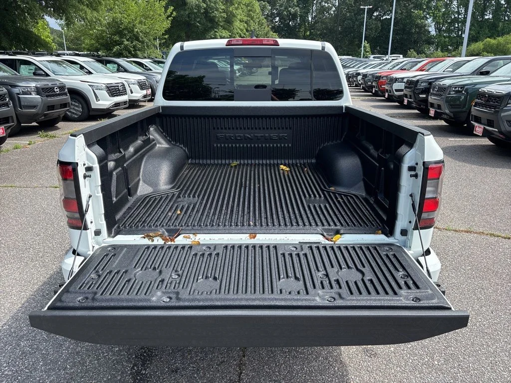 New 2026 Glacier White Nissan Crew Cab SV image 16