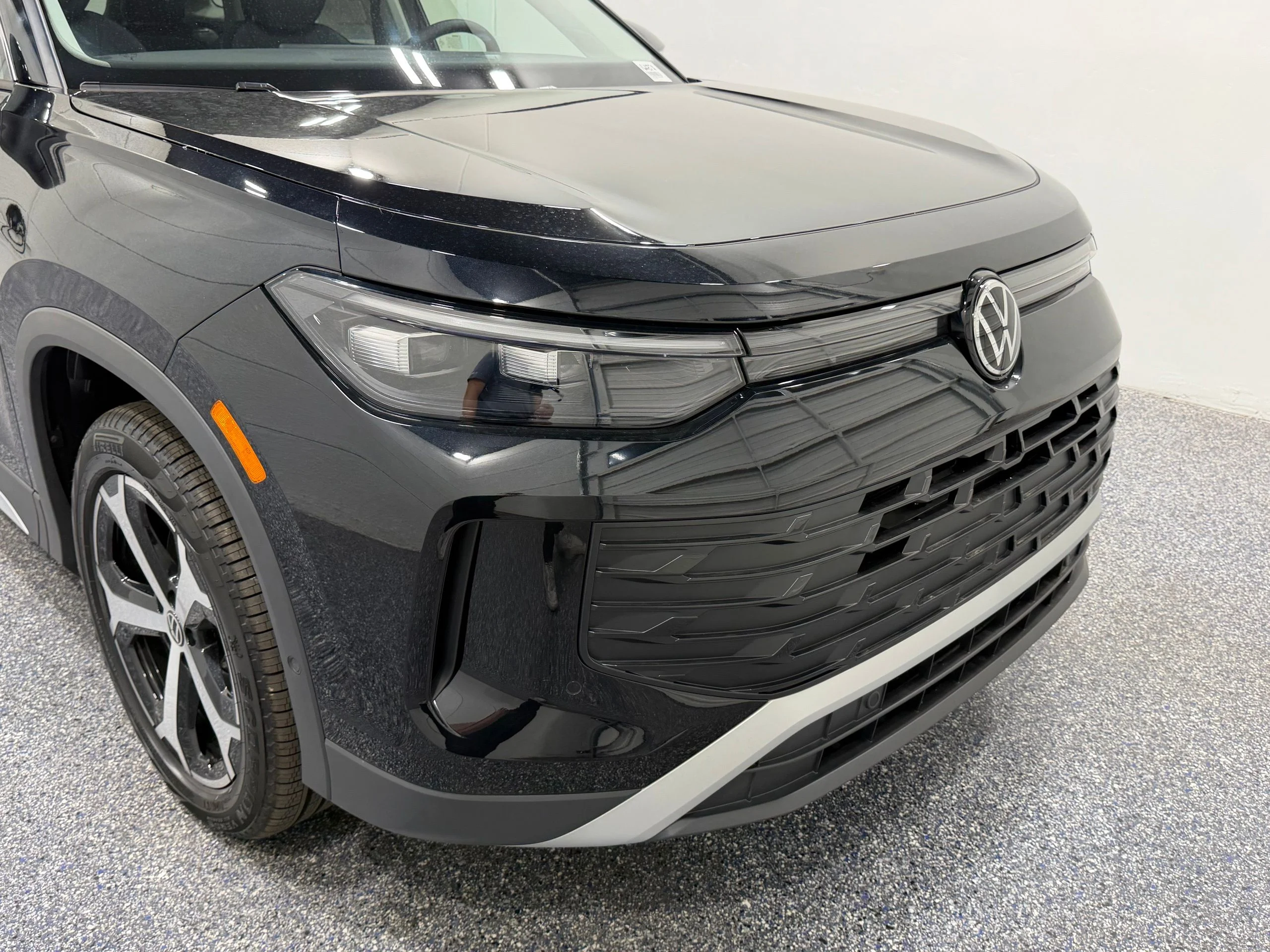 New 2026 Black Volkswagen SE image 18
