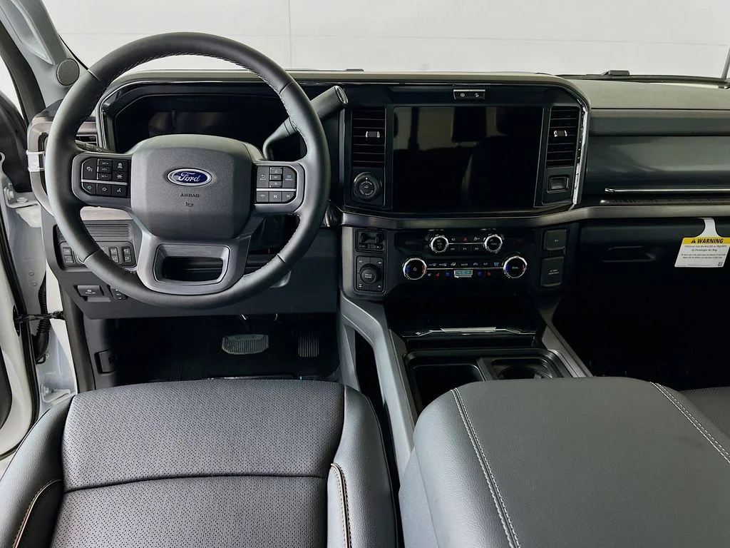 New 2026 Star White Metallic Tri-Coat Ford Lariat image 27