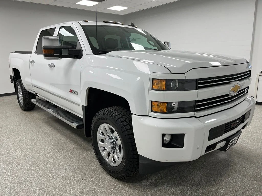 Used 2018 White Chevrolet LTZ image 2