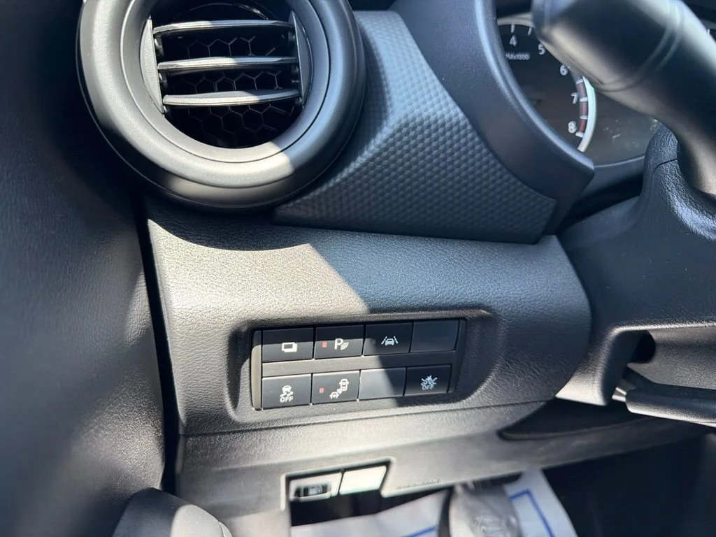 Used 2025 Gun Metall. Nissan S image 14