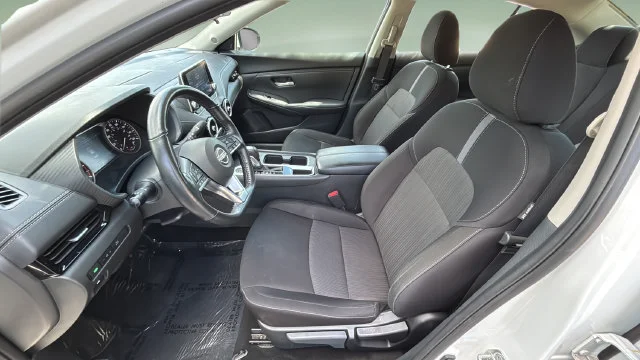 Used 2025 White Nissan SV image 18