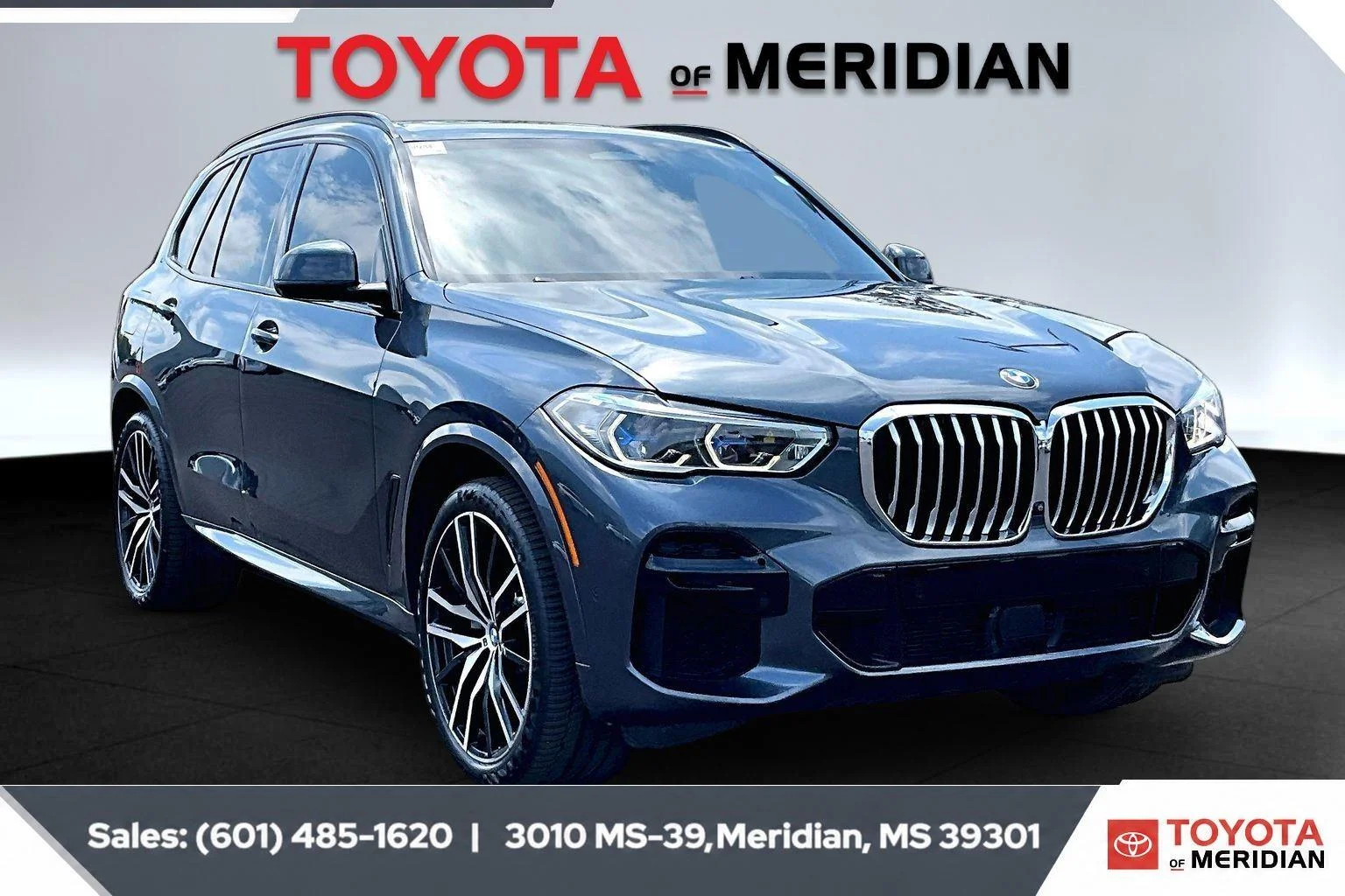 Used 2022 Phytonic Blue Metallic BMW xDrive40i image 1