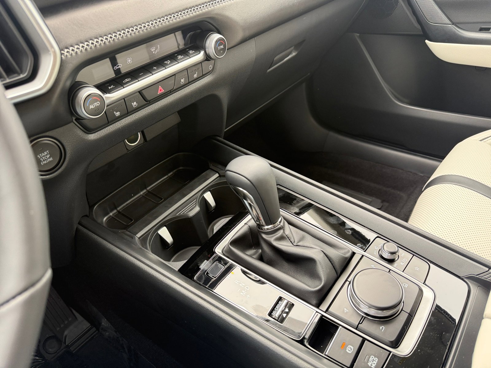 2026 Mazda CX-50 Premium - Photo 13