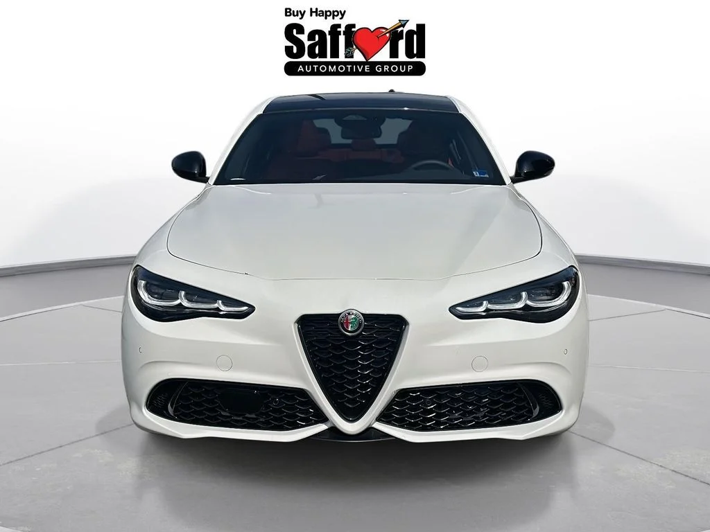 2026 Alfa Romeo Giulia Base - Photo 8