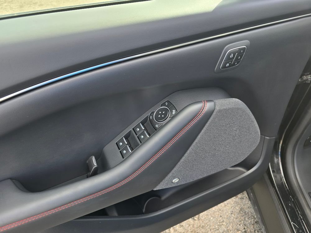 Used 2025 Black Ford Premium image 19