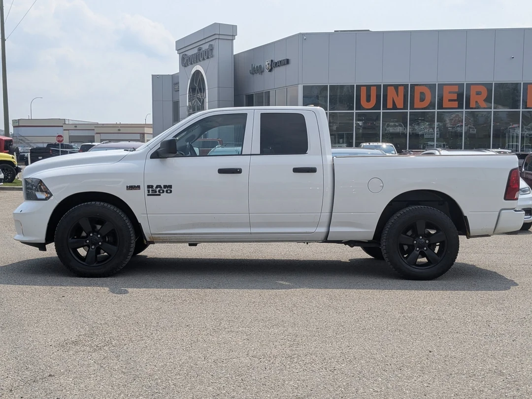 Certified Used 2022 White RAM Express - - 4x4 - Sub Zero Package - Heated Front Seats - Park-Sense - Fog Lamps & More! image 5