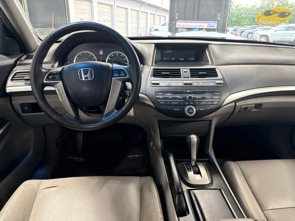 Used 2010 Gray Honda EX-L image 10