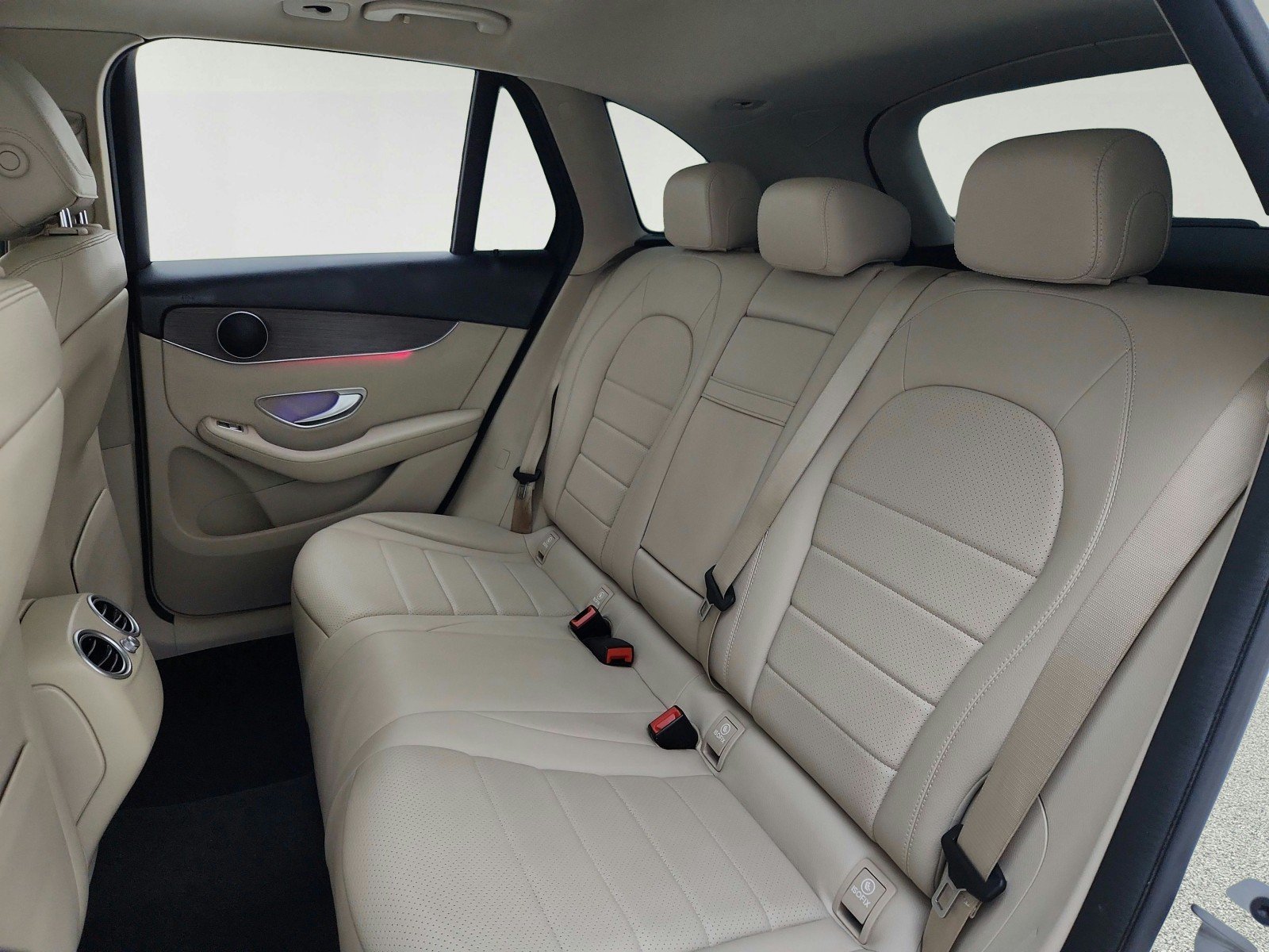 Certified Used 2022 Polar White Mercedes-Benz GLC 300 image 16