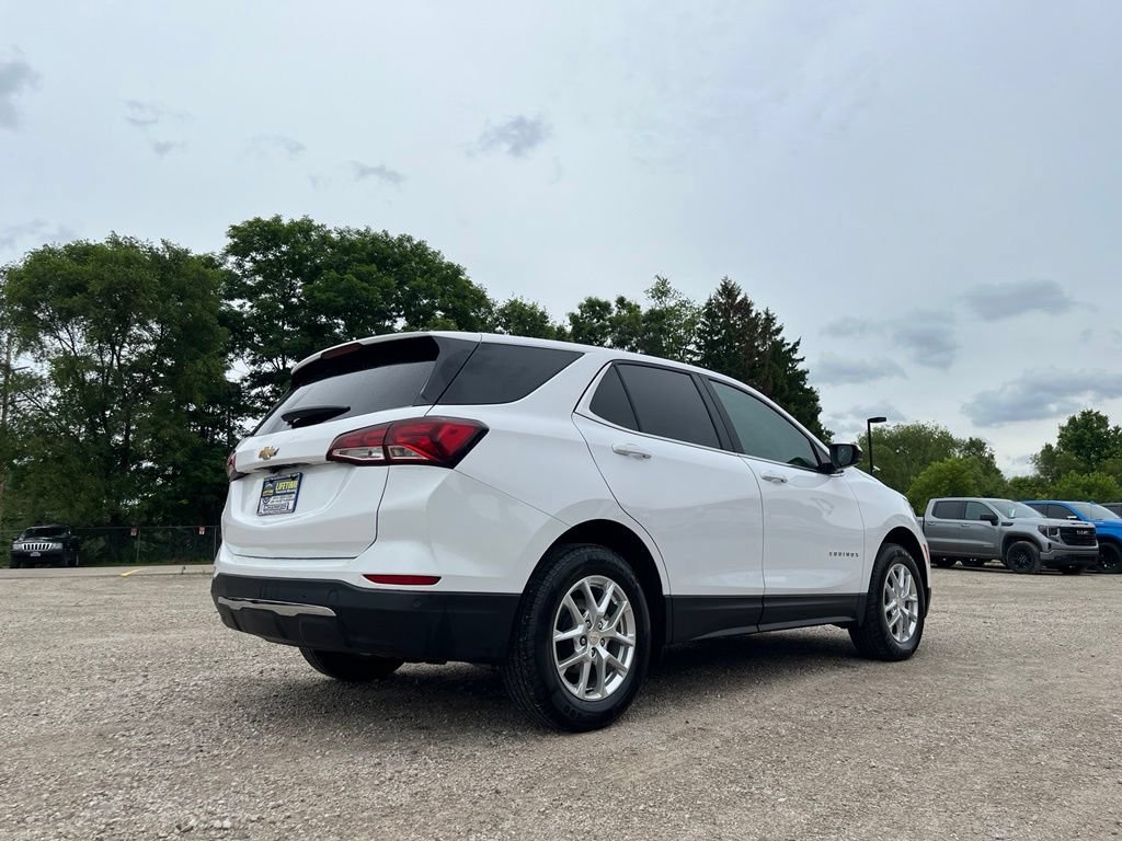 Used 2024 Summit White Chevrolet LT image 9