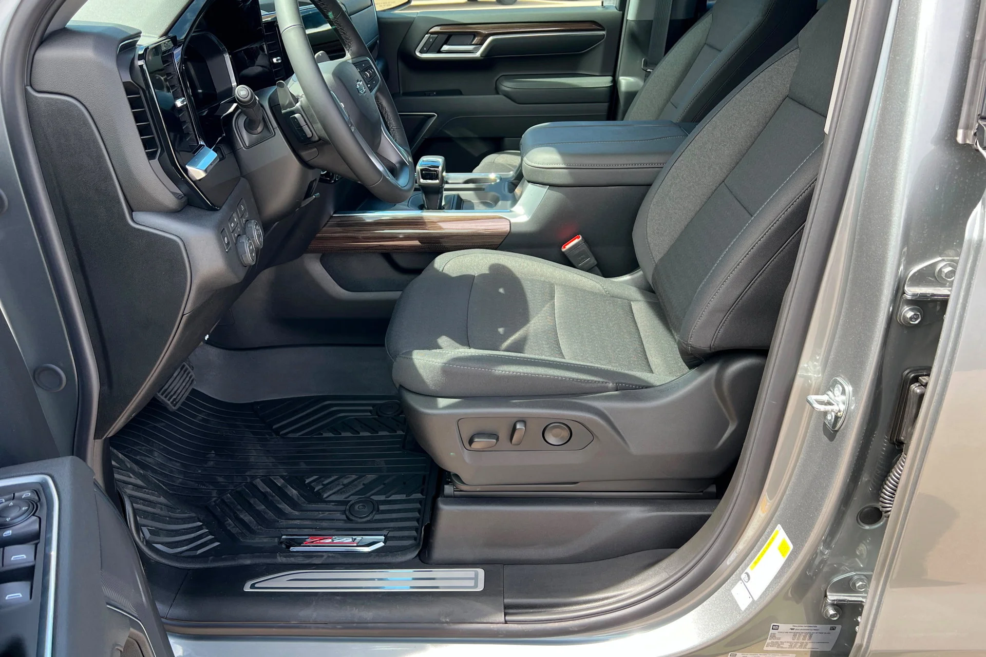 New 2026 Sterling Gray Metallic Chevrolet RST image 17