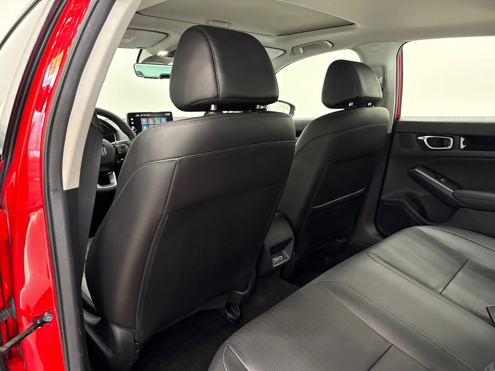 Used 2024 Rallye Red Honda Touring CVT image 38