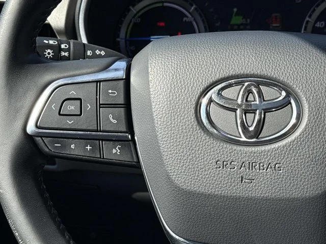 Used 2021 Gray Toyota XLE image 22